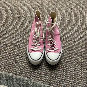 Pink platform converse